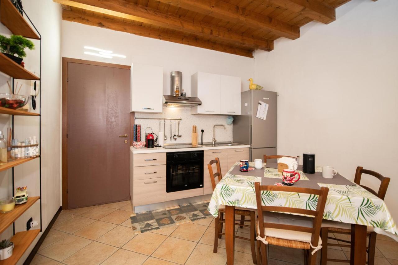 The Three Moons Apartment Peschiera del Garda Luaran gambar
